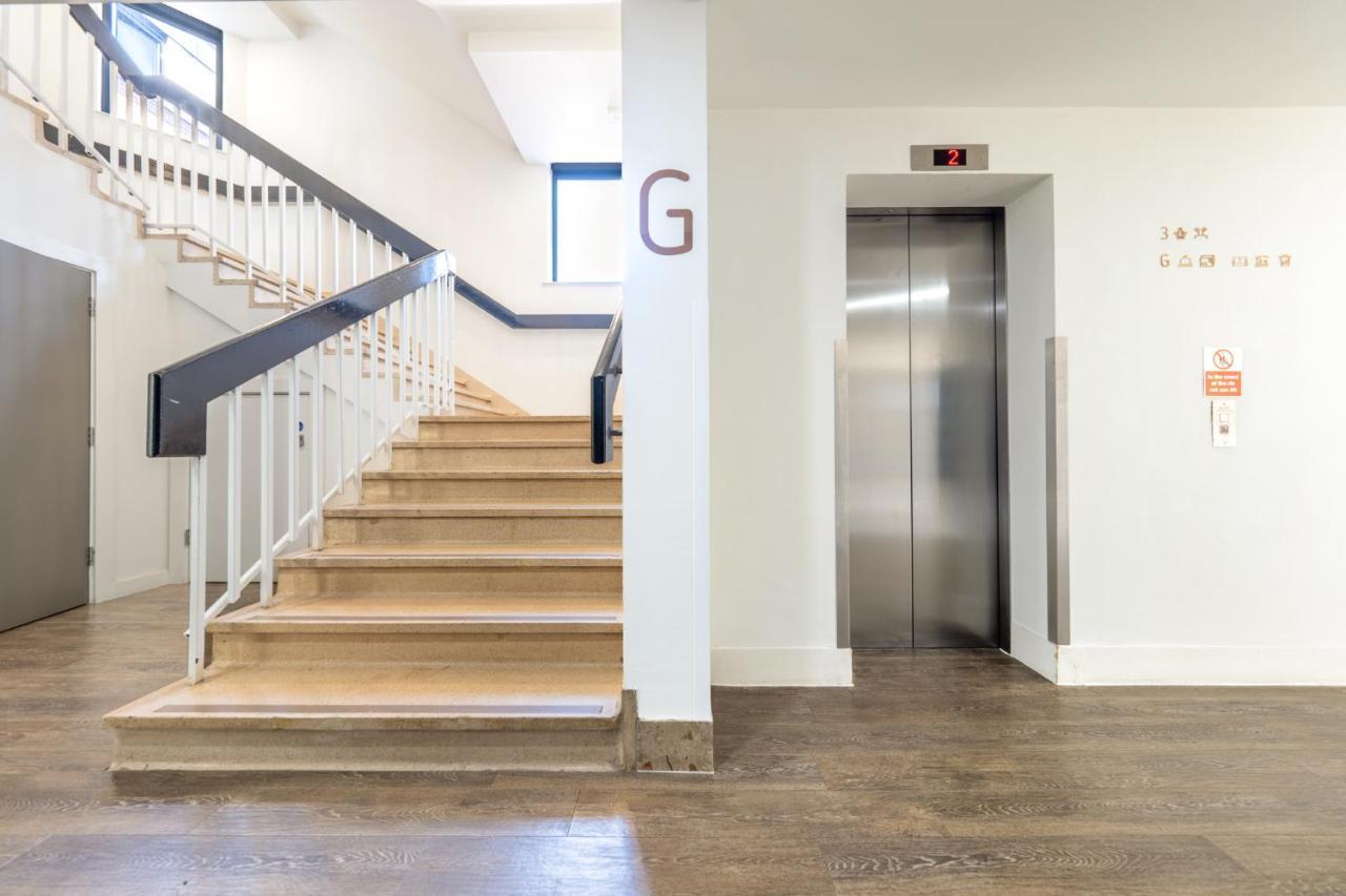 Luxury One Bedroom Serviced Apartment In The Heart Of Bedford Exterior foto