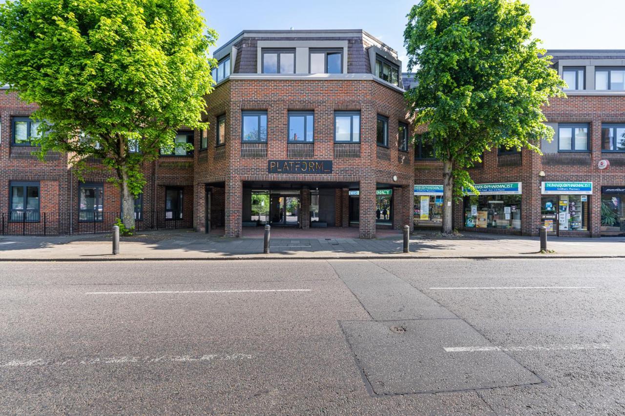 Luxury One Bedroom Serviced Apartment In The Heart Of Bedford Exterior foto